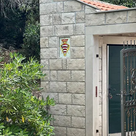 Holiday home Island House Marta